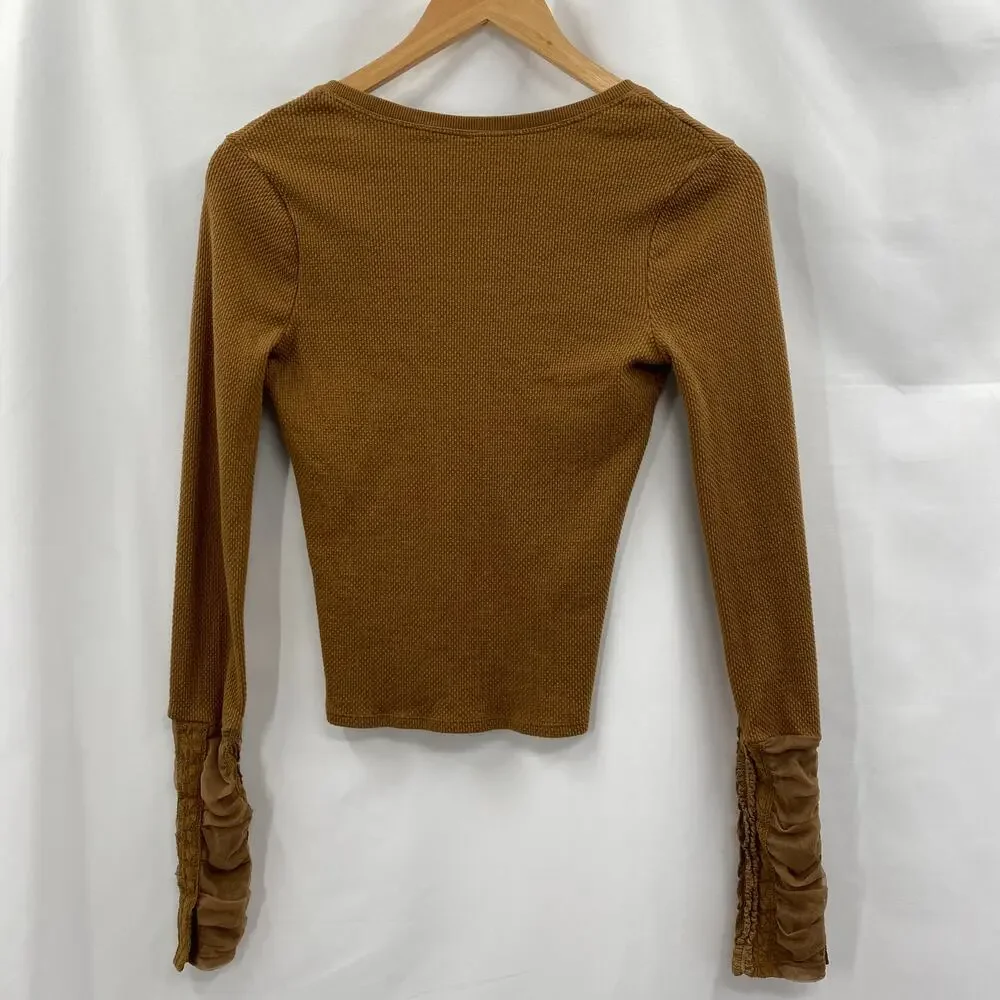 Free People Wear‎ Me Out Thermal Mesh Lace cuff Sleeve Top
